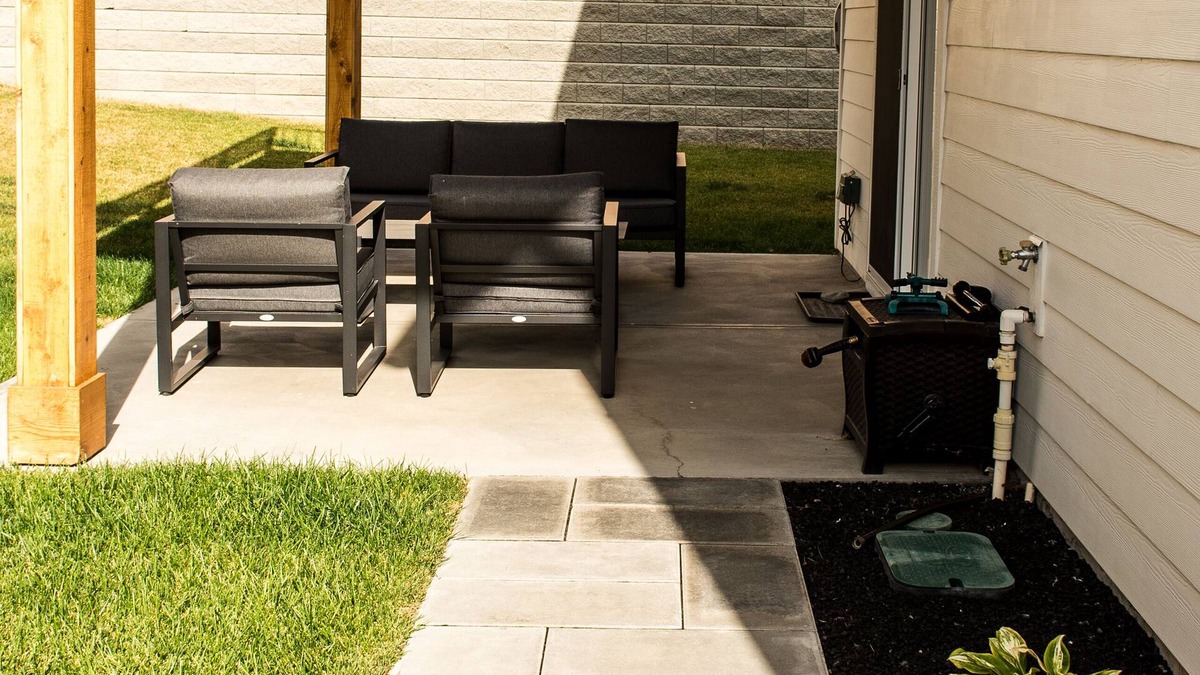 Kamloops House | Entire Modern Guest Suite- One Bedroom