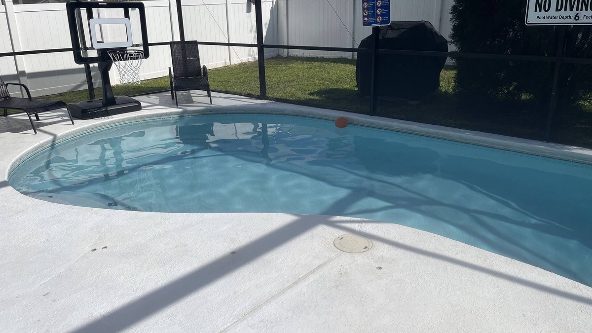 Clear Creek House | Entire Mouse House with Pool minutes from Disney!