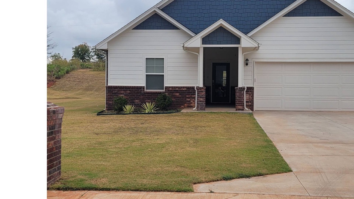 Edmond House | Entire New home in Edmond, Oklahoma