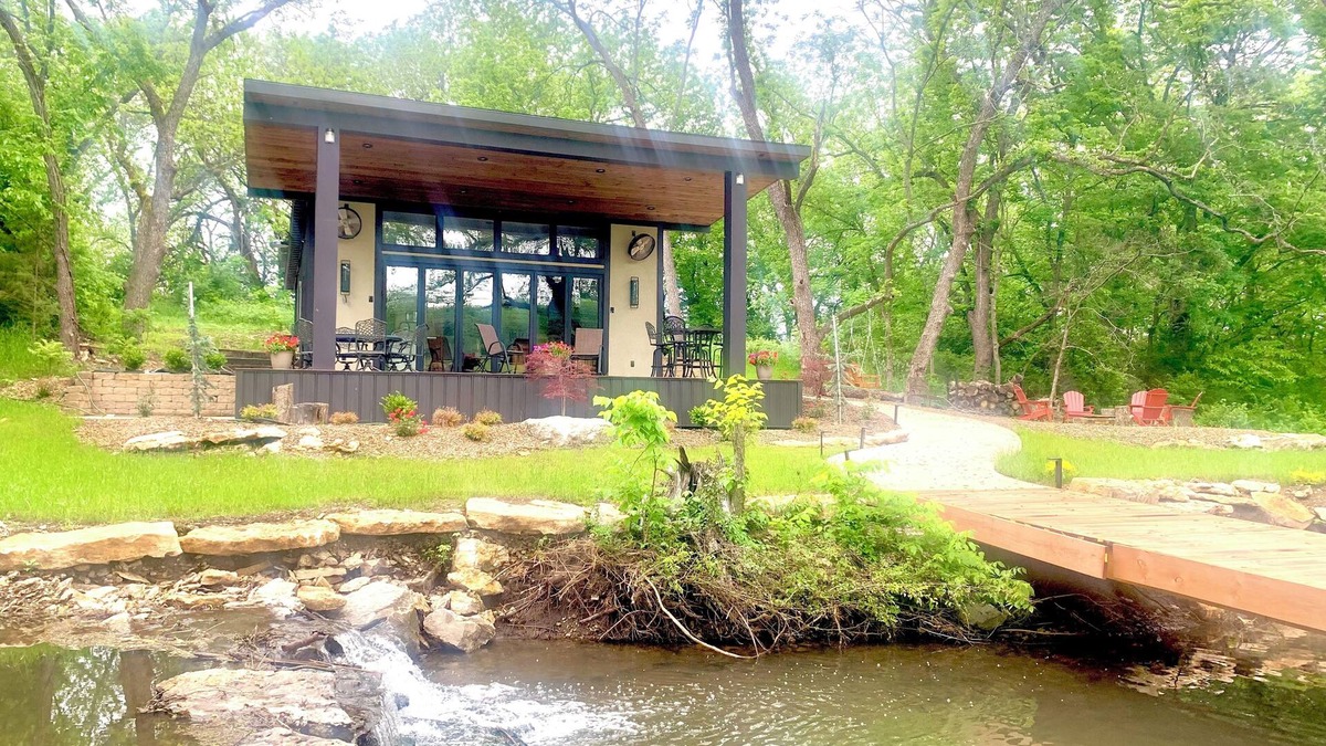 Bucyrus House | Entire place, cozy, unique space, countryside