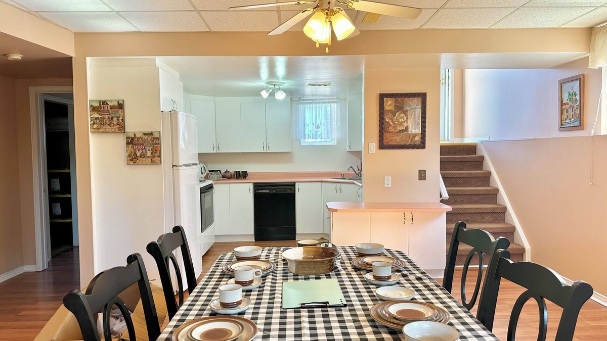 Chapel Hill South House | Entire Spacious Tranquil Unit w/FREE Parking