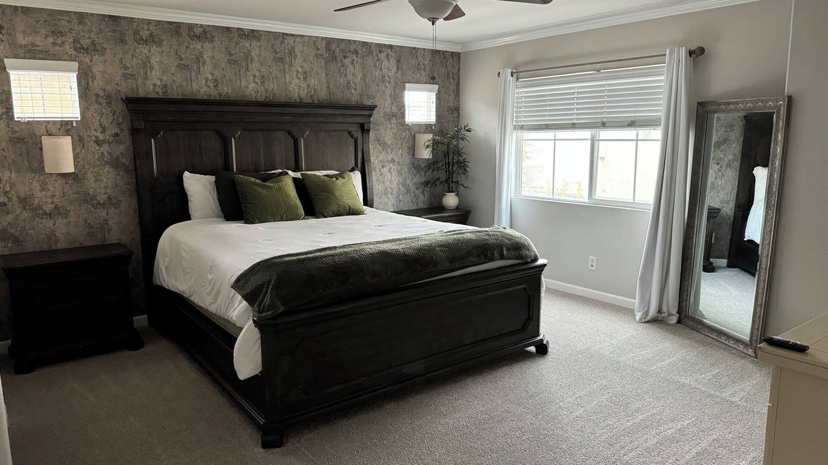Moreno Valley House | Entire town home close to shopping and hospital.