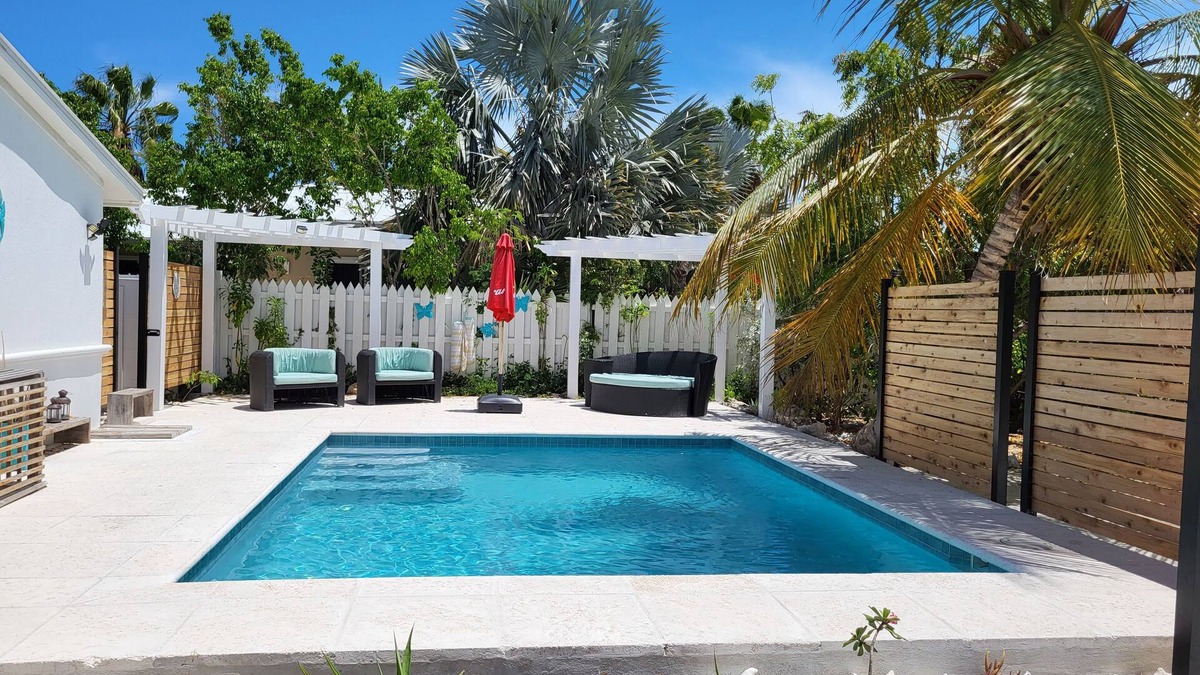 Leeward Settlement House | Entire Villa for Rent, Leeward/Grace Bay, Short Walk to Sunset Beach