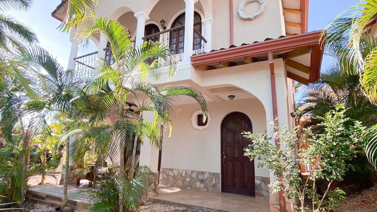 Tamarindo Villa | Entire villa in gated community, 2 Bd, 2 & 1/2 bath, pool, sandy beach.
