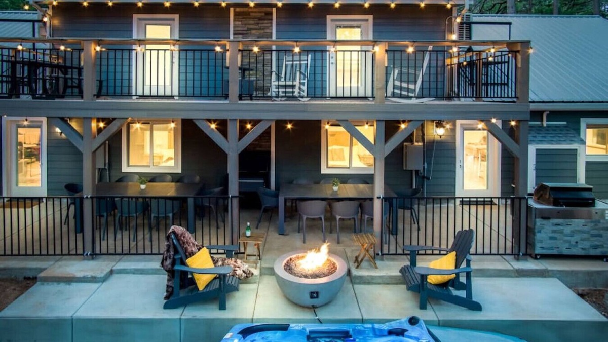 Alta House | Entire Villa in Sierra Mountains