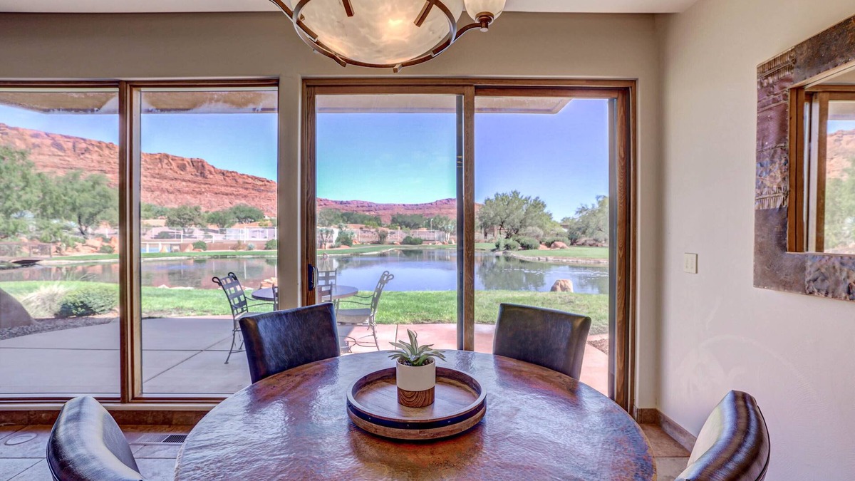 St. George Villa | Entrada Oasis 1 BR Waterside Villa w/full Kitchen & Private Garage