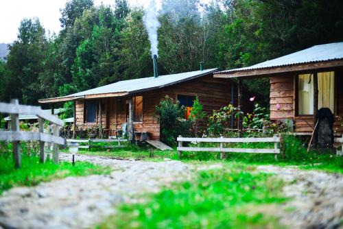 Hornopiren National Park House | Entre Esteros Hornopiren