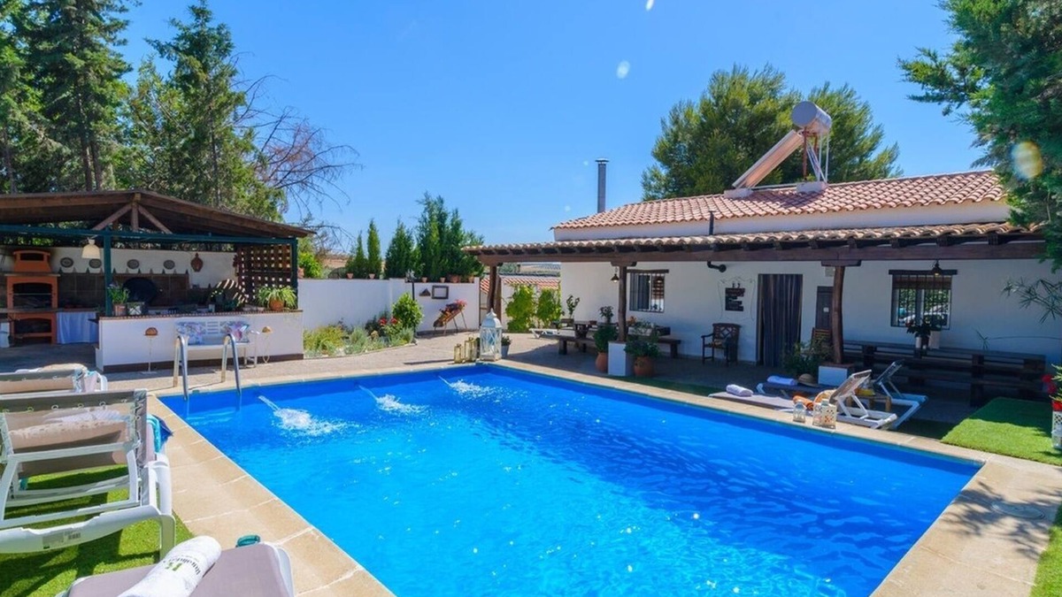 Chauchina Villa | Entreolivos Casa y Cabaña Cijuela by Ruralidays