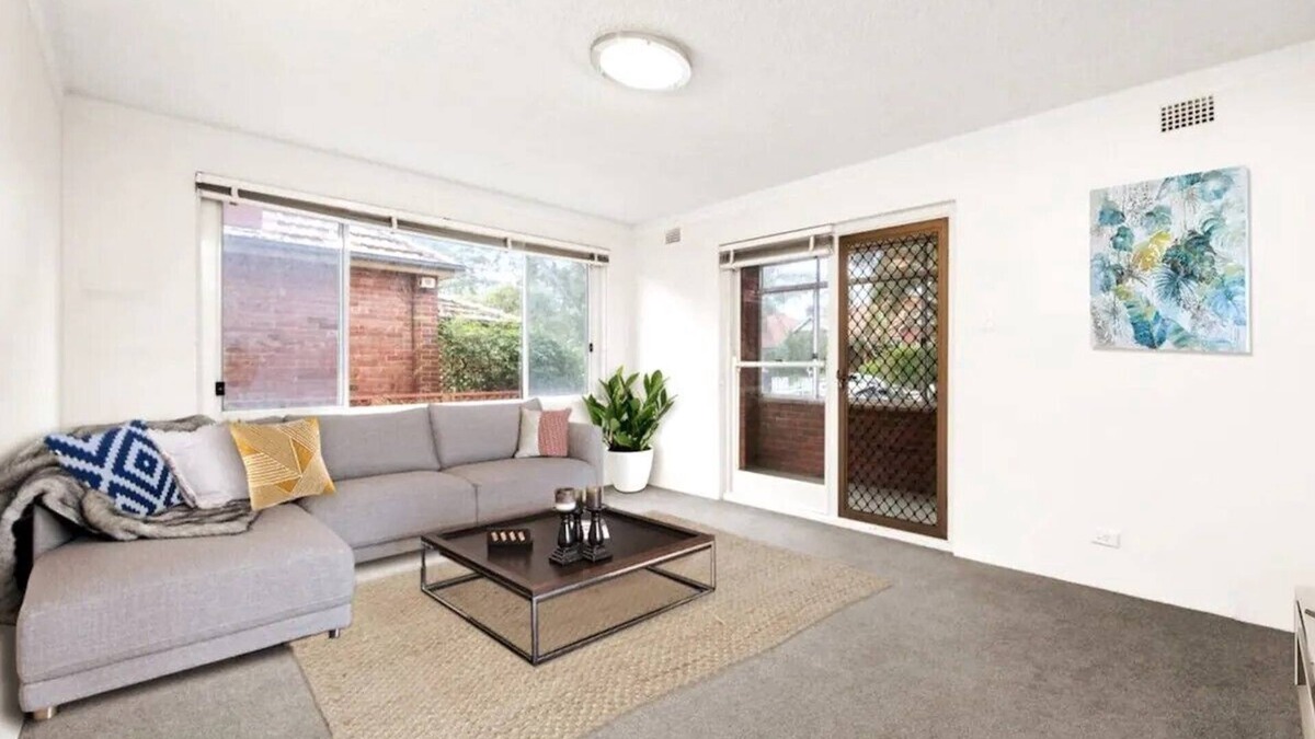 Randwick Apartment | Entry-level, Spacious Oasis