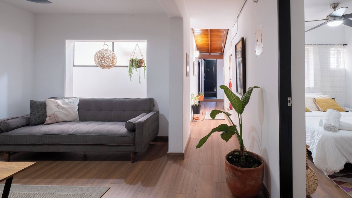 Envigado Apartment | Envigado La Magnolia. Walk to the subway and Poblado!