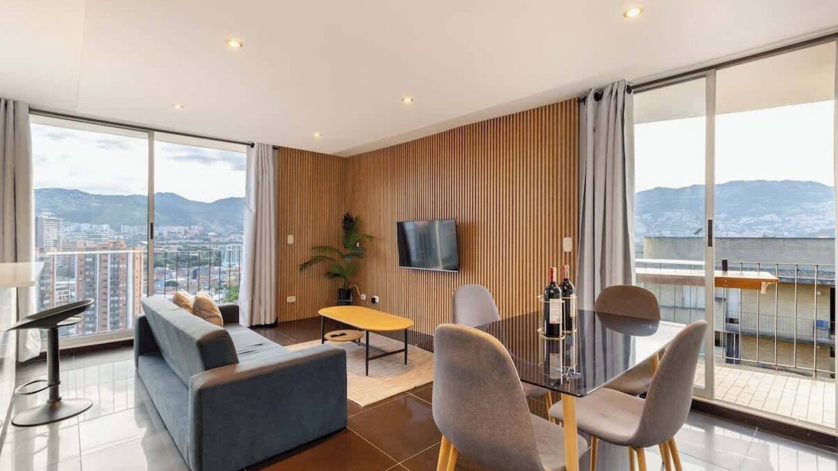 San Diego Apartment | |EP| Cozy Apt in El Poblado w/Balcony, Pool
