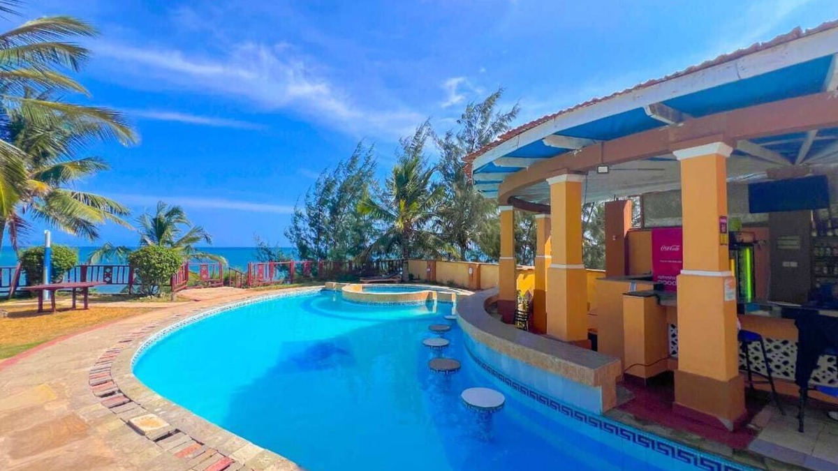Bamburi Apartment | Epic Beachfront suites