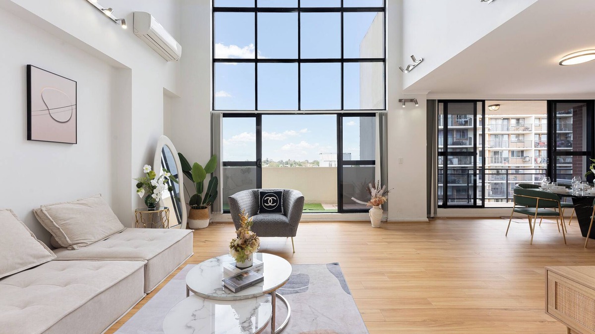 Strathfield Condo | Epic city view penthouse 3b near station