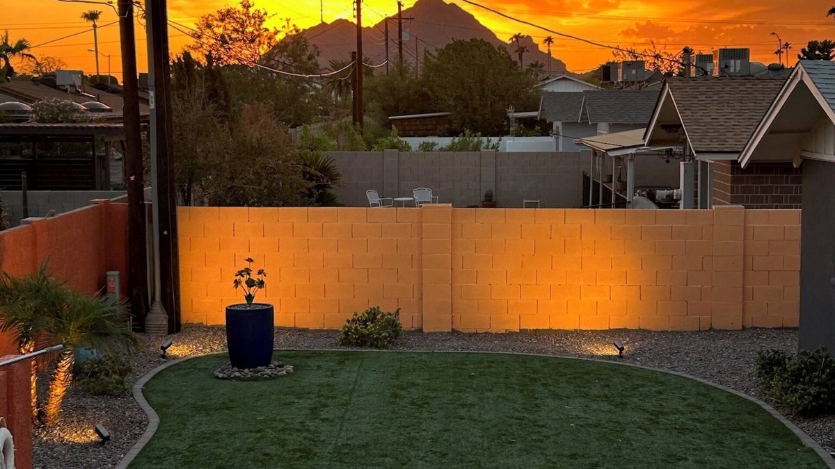 Park Scottsdale One House | Epic Getaway – Heated Pool, 86” Smart TV, Wolf Den, PS5 + 5 Min to Old Town