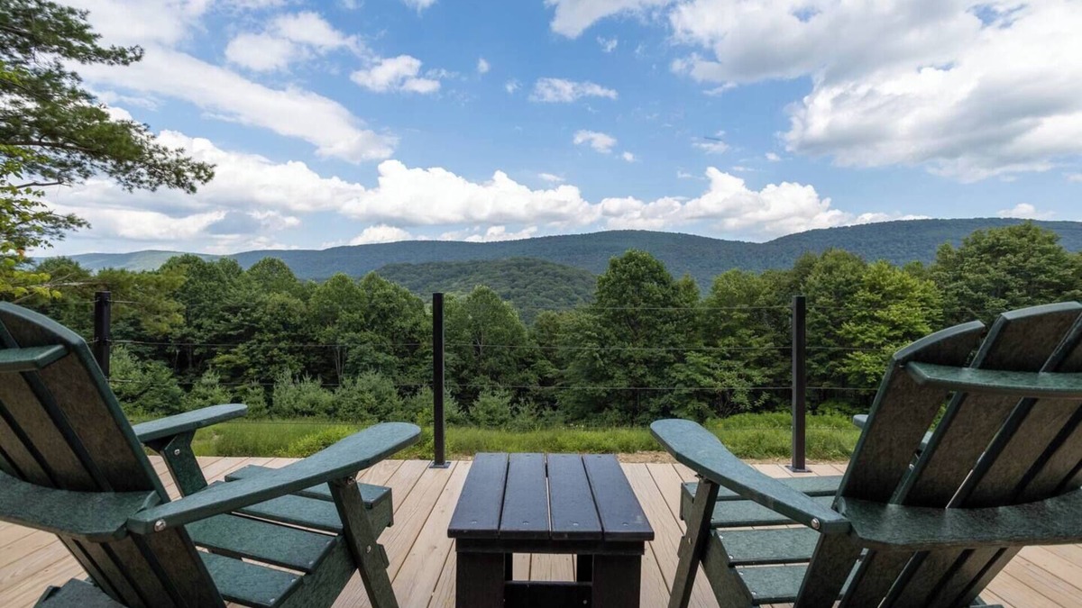 Dailey House | Epic View Cabin & Hiking!
