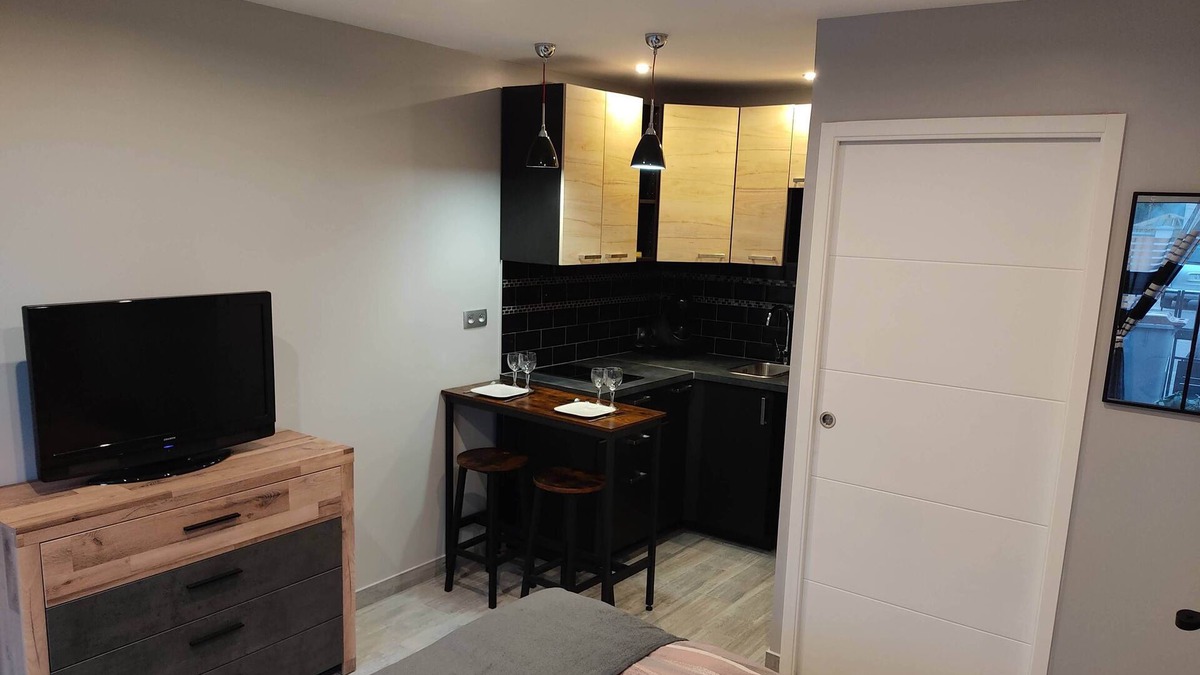 Moret-Loing-et-Orvanne Apartment | Episy lock housing with outdoor SPA