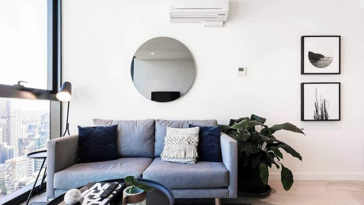 Melbourne Central Business District Apartment | EQ Tower Apartment with View of City Skyline