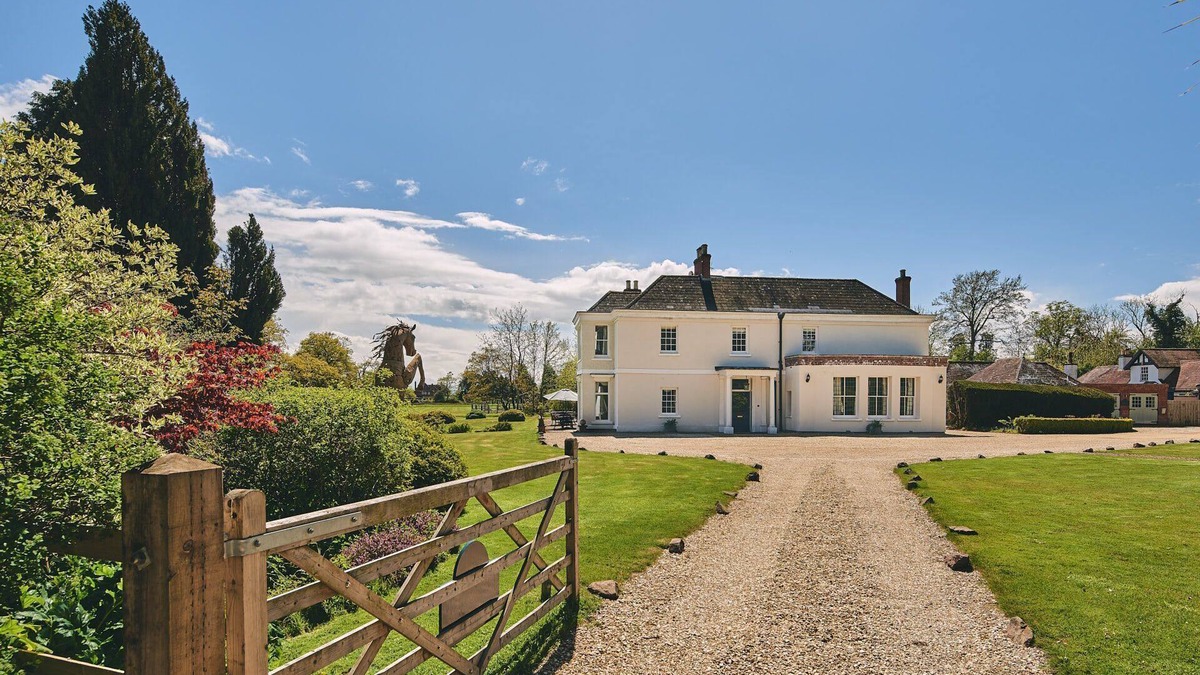 Upton upon Severn Apartment | Equestrian Manor - Luxury Cottages