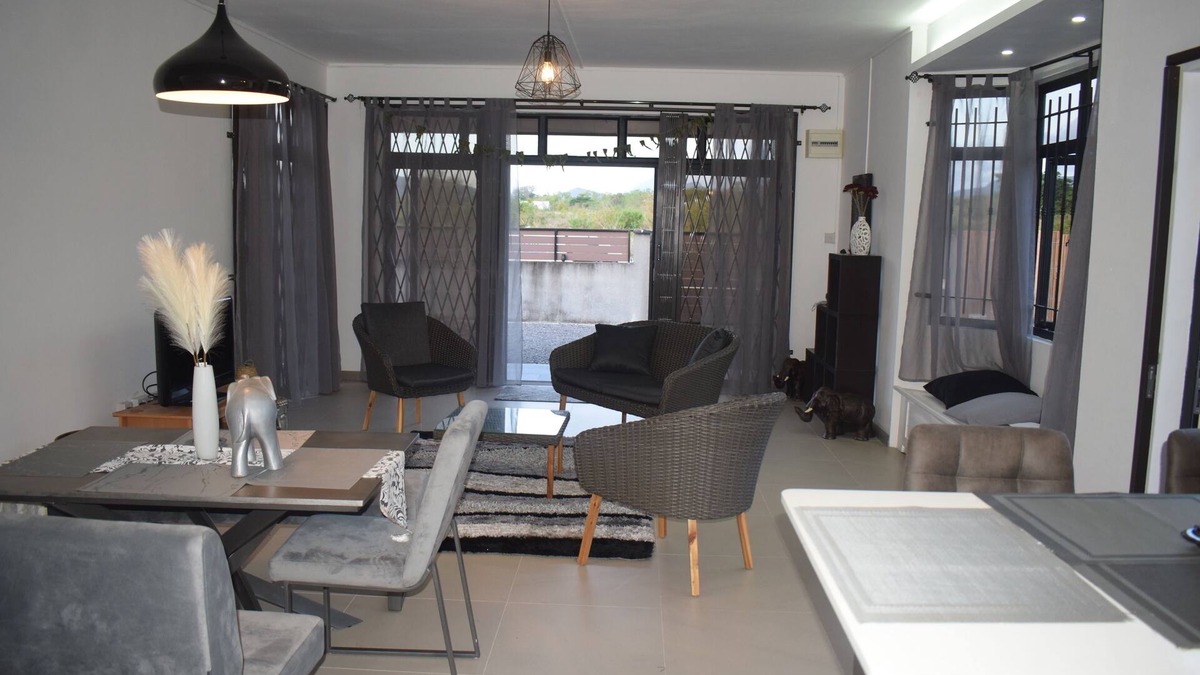 La Gaulette Apartment | Equinox Kite Villa Mauritius
