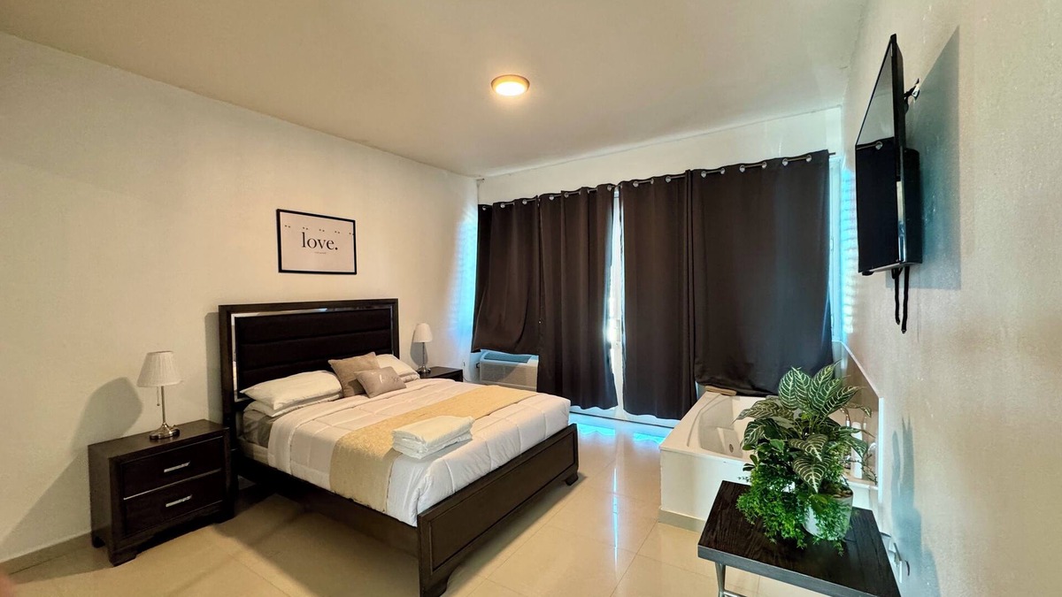 Cerro Gordo Apartment | Equipped beach apartment with kitchen, AC, WIFI, 1 Queen bed + 1 sofa bed.