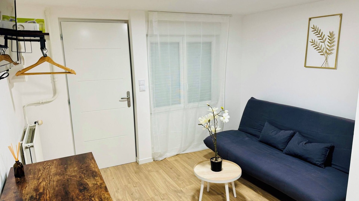 Villers-Saint-Paul Apartment | Equipped garden level 20m2