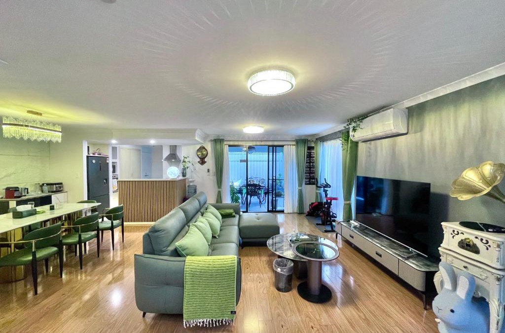 Victoria Park House | Equitice Spring Moonlight Villa