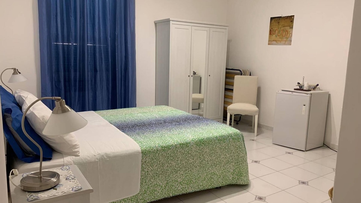 San Sebastiano al Vesuvio House | ERCOLAN Room