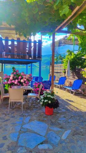 Lin Bed & Breakfast | ERDA LAKESIDE Guesthouse