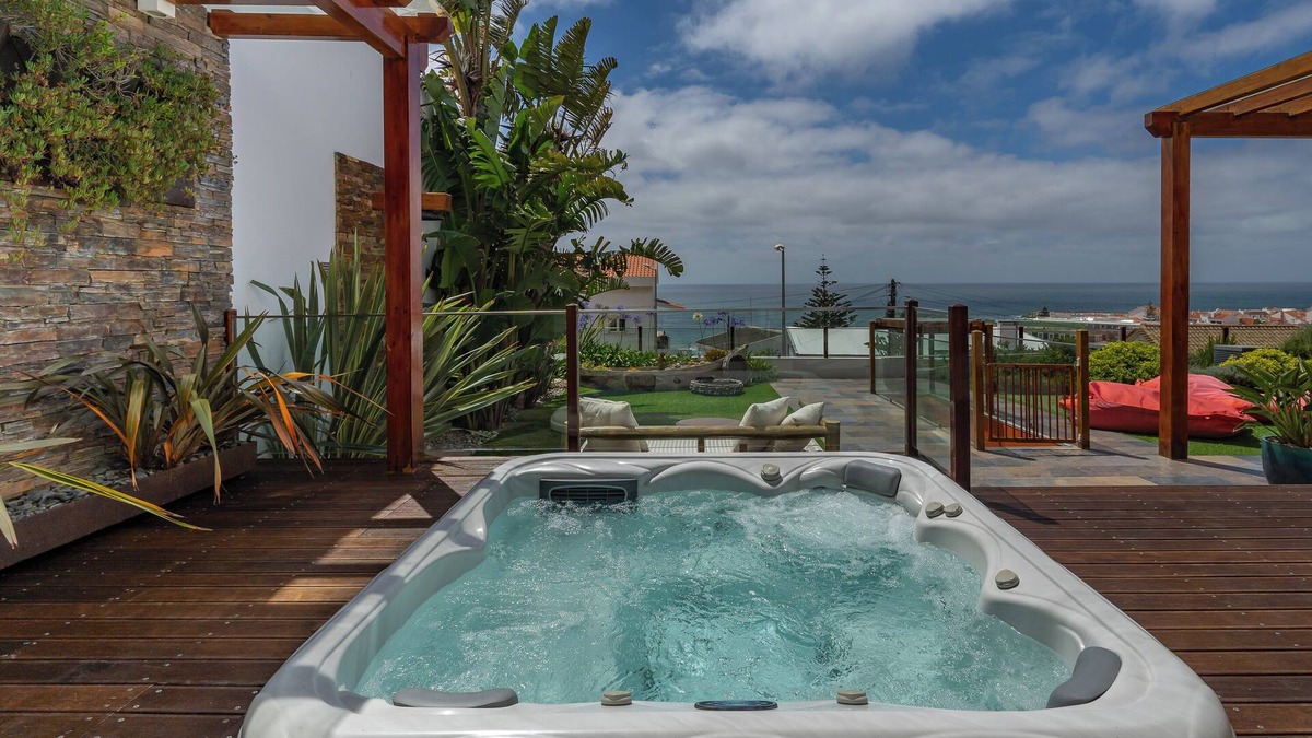Ericeira House | Ericeira Sea View-large family home 5 minutes' walk from the beach
