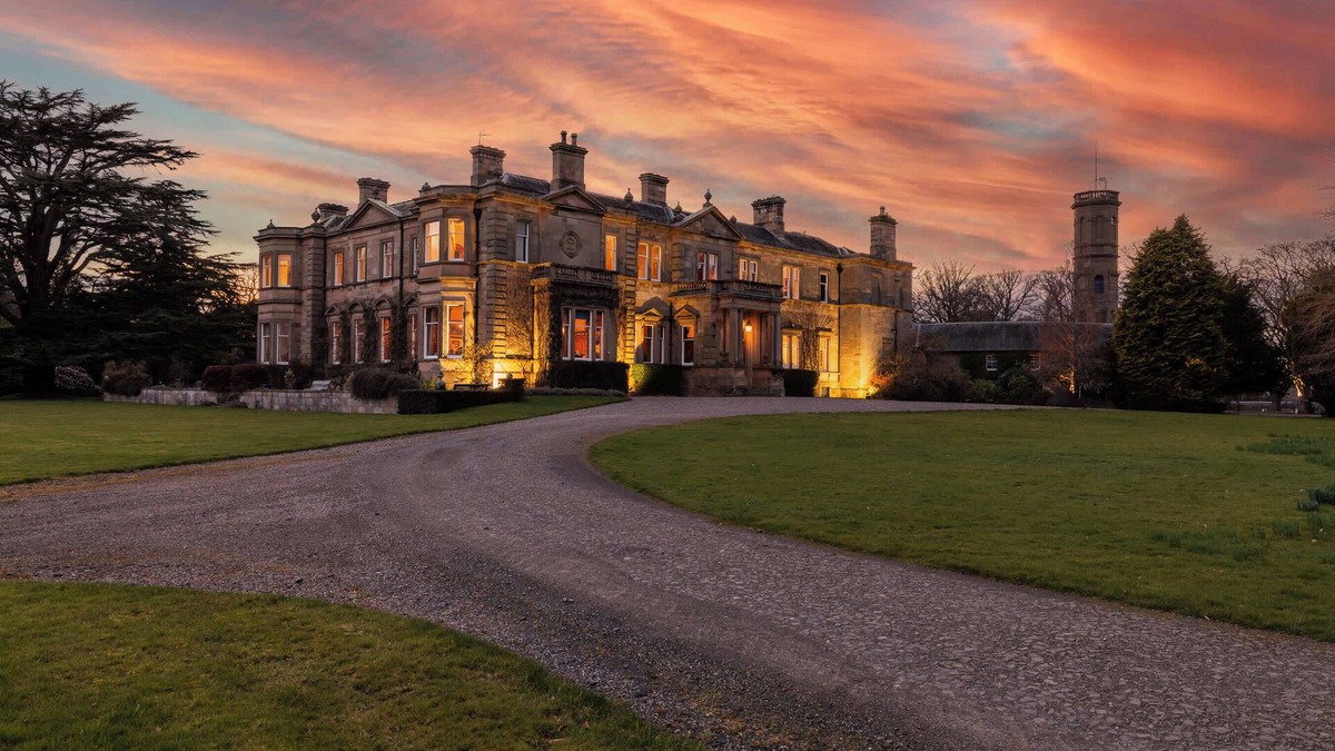 Errol Other | Errol Park - Grand Stately Home & Views, Sleeps 20!