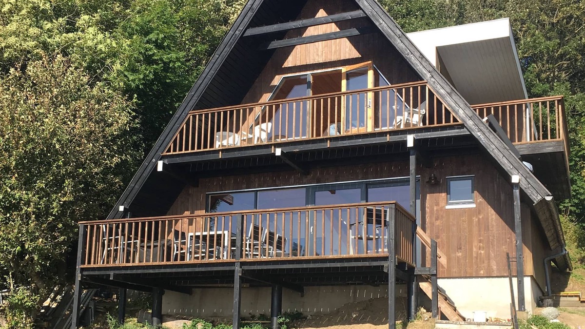Erslev Cottage | Erslev/Mors. Lovely holiday home close to fjord w/own bathing jetty & row boat