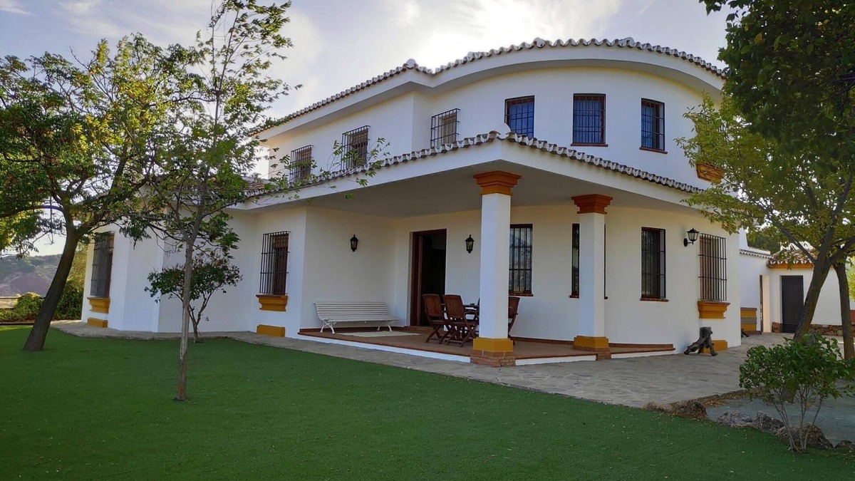 Villanueva del Rosario Other | The Arrejadero Farmhouse