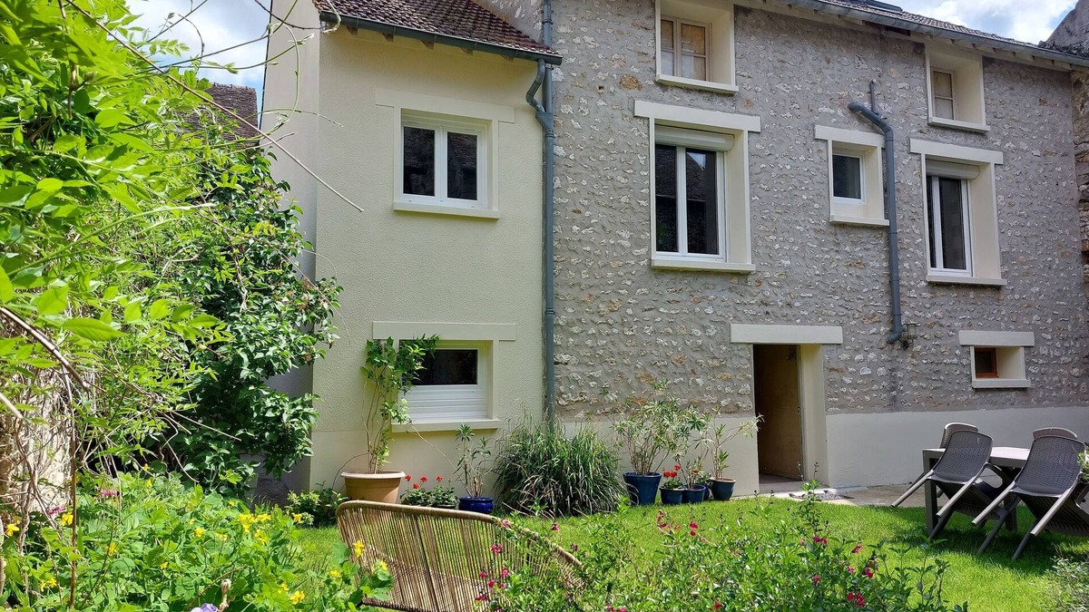 Dannemois House | Escalade Attitude, Grimpeurs et Familles. Salles de Jeux, Netflix, Crashpads