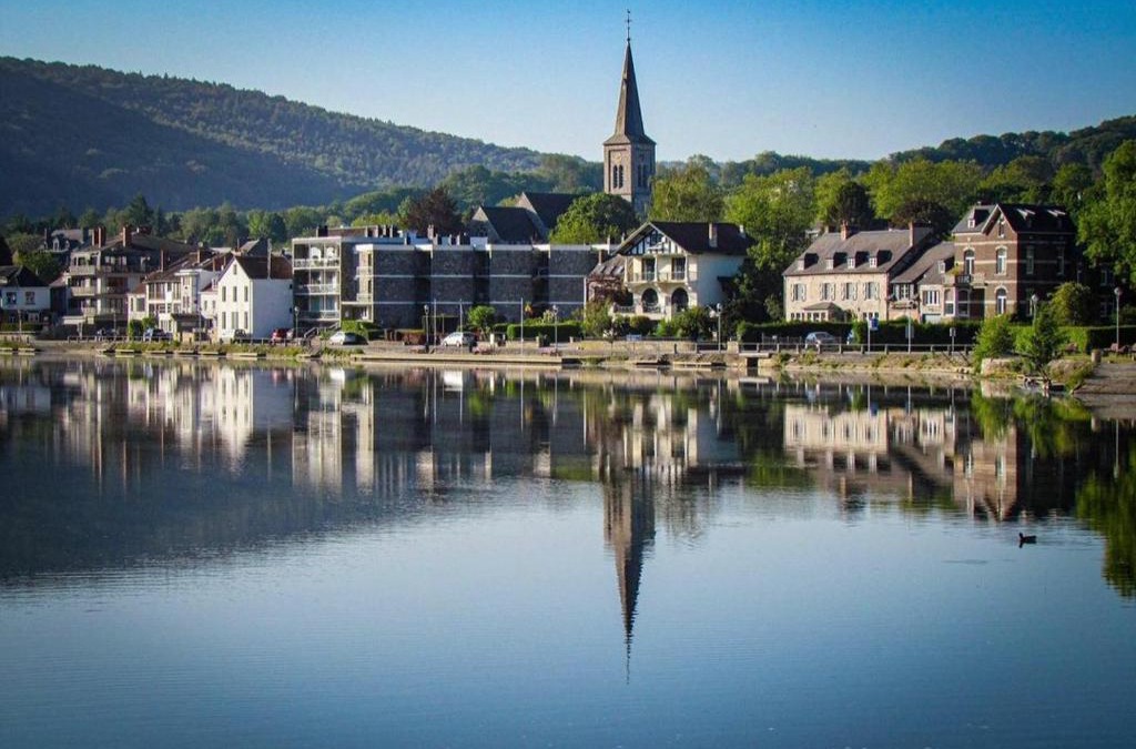 Lustin Bed & Breakfast | Escale Chambre d'hôtes Au coeur du vieux Profondeville entre Namur et Dinant