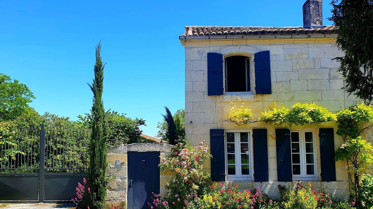 Preguillac Apartment | Escale Cosy et Bucolique à Proximité de Saintes