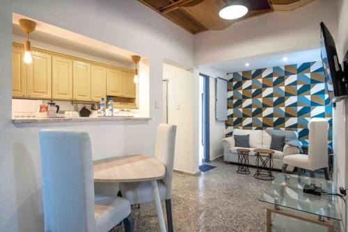 Gascue Apartment | Escape 2BR Apartment in Gazcue Close to Colonial Zone