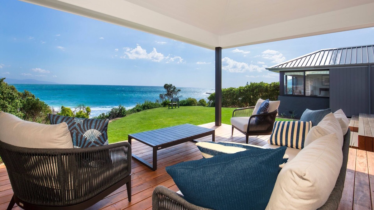 Culburra Beach House | Escape @Culburra Absolute Beach Front -private access/Amazing Views/Luxury