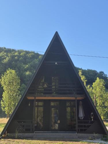 Remeti Ski Chalet | Escape Remeti - Aframe by the River