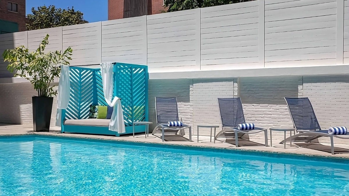 Dupont Circle Hotel | Escape The Hustle and Bustle! w/Outdoor Pool, Near Smithsonian Museums!