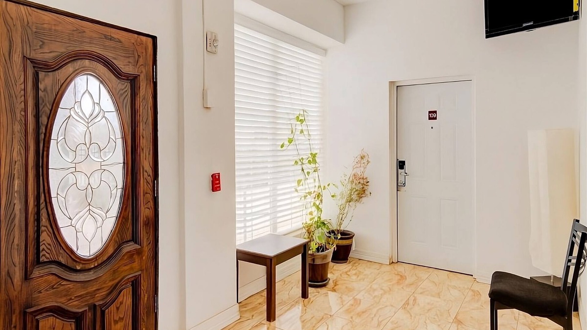 Dilley House | Escape The Hustle and Bustle! Short Drive to Nueces River, Free Breakfast!