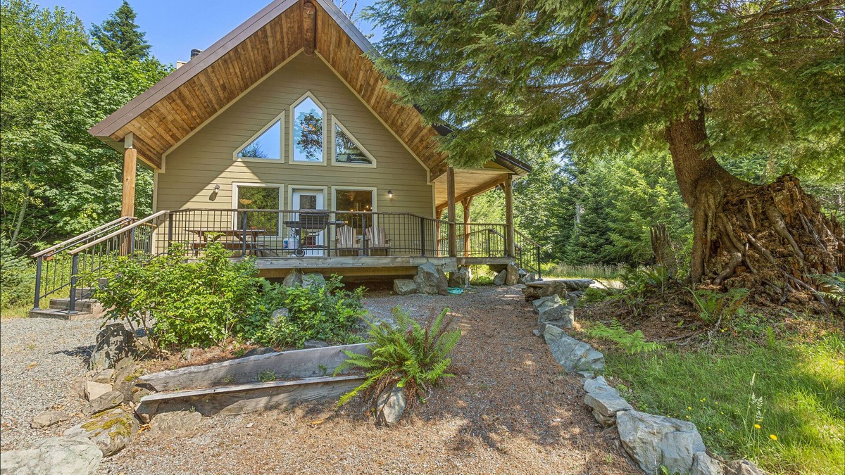 Randle Cottage | Escape the Tech-connected at Relaxing Elk Meadows