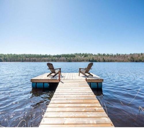 Chalk River House | Escape to Corry Lake Cottage