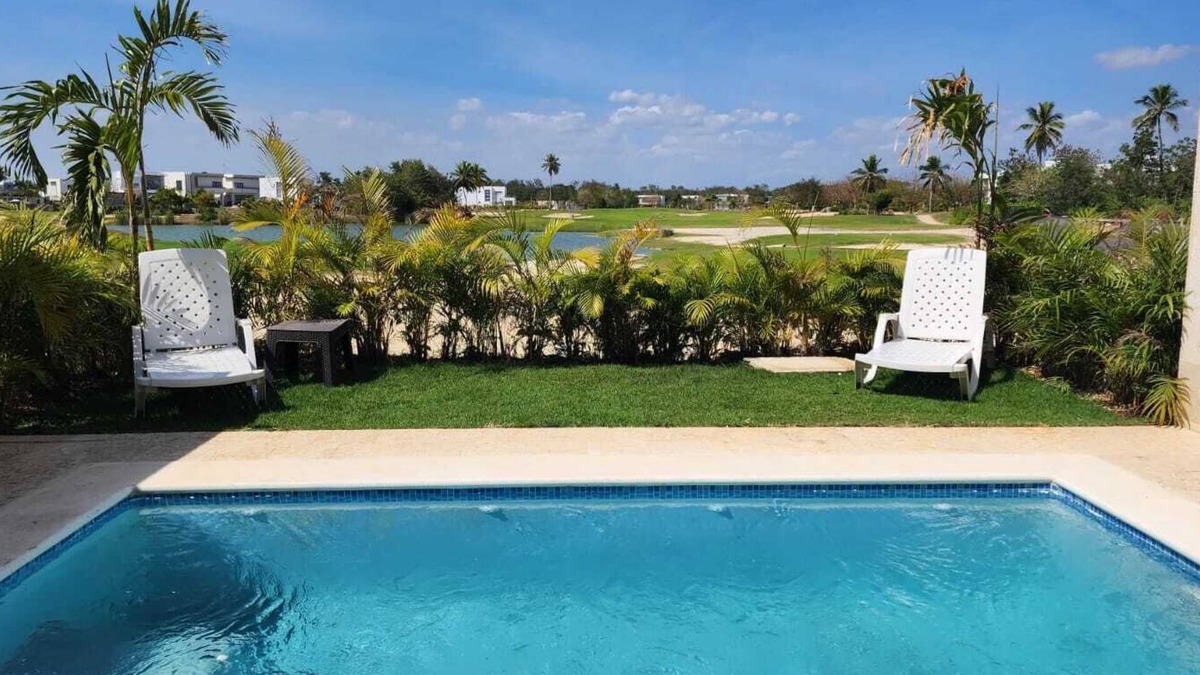 El Soco Apartment | Escape to paradise with stunning Golf views in.nn