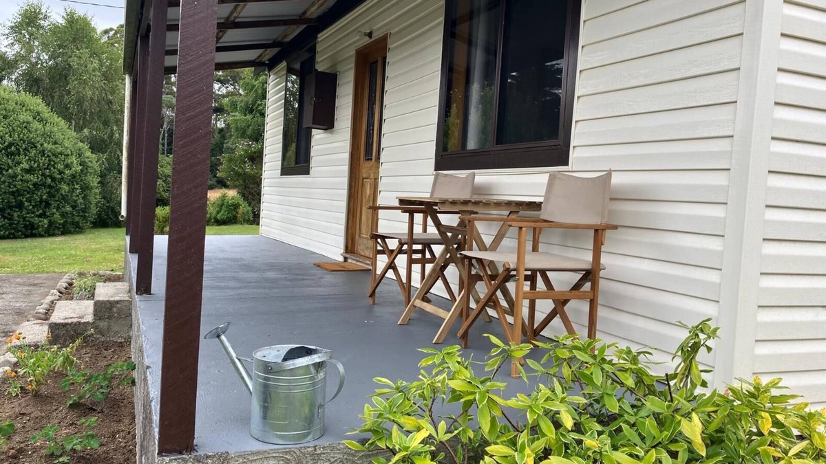 Weldborough Cottage | Escape to History & Nature! Peaceful & cosy 1890s cottage near MTB trails & pub.