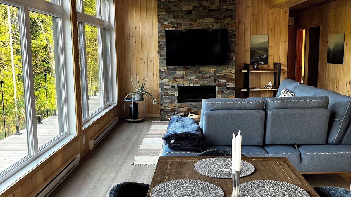 Saint-Calixte Ski Chalet | Escape to nature: chalet with spa, hiking, and lake access!