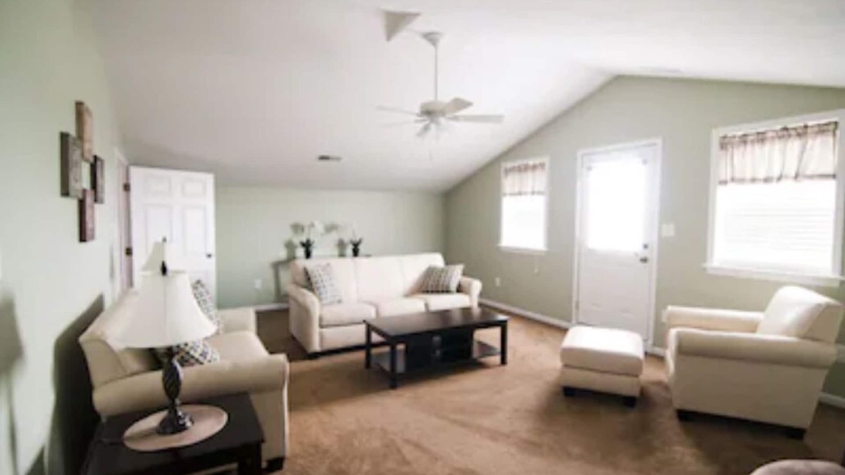 Dundee House | Escape To Our Clean Quiet Fully Furnished Cabins Nestled In Amish Country