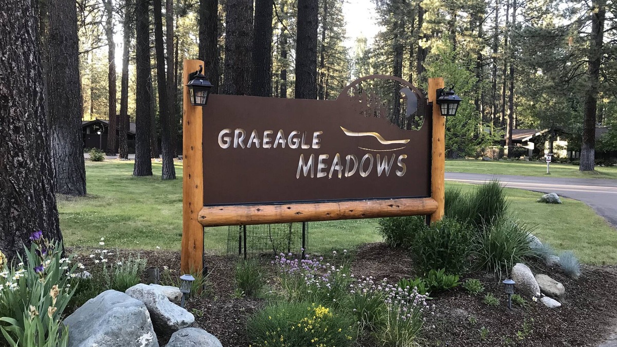 Graeagle House | Escape to our mountain home in beautiful Graeagle Meadows, Graeagle California.