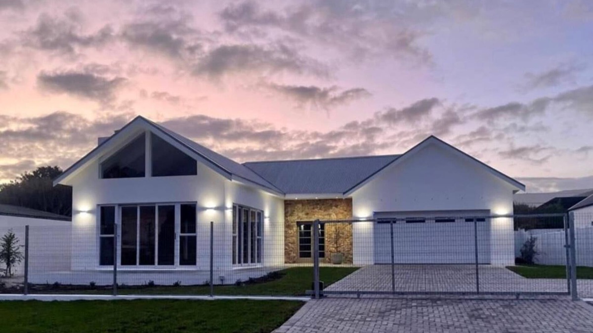 Westcliff House | Escape to our stunning Scandinavian-style home, perfect for your next getaway!