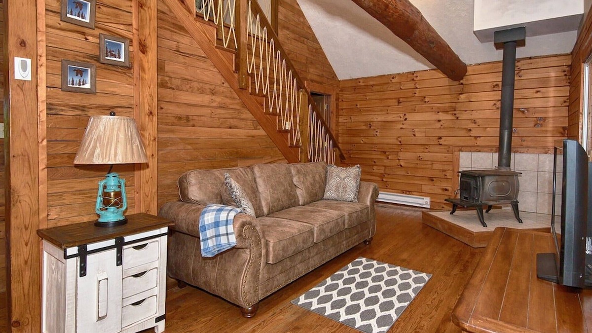 Rockbridge Cabin | Escape to Privacy and Comfort at Martinwoods Cabins – Wildflower Cabin
