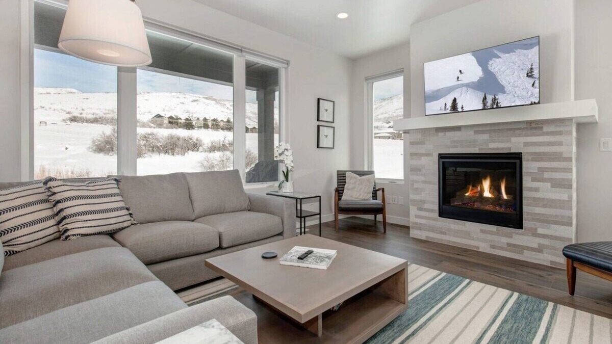 Deer Mountain House | Escape to Serenity. 4BR Townhome 8min to Deer Valley